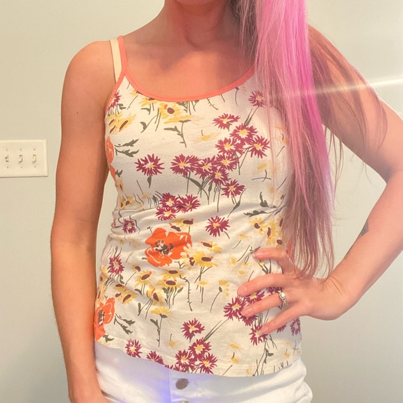 Peach sweater with matching spaghetti strap flower print shirt - Picture 2 of 10